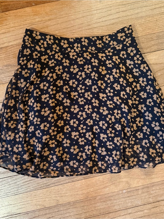 Urban Outfitters Dresses & Skirts - Urban Outfitters Black Skater Skirt with Tan Floral Print